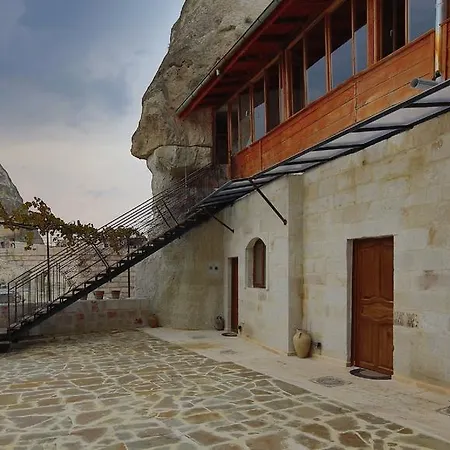 Garden Cave غوريمِيه