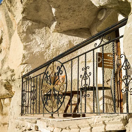 Hostel Garden Cave *